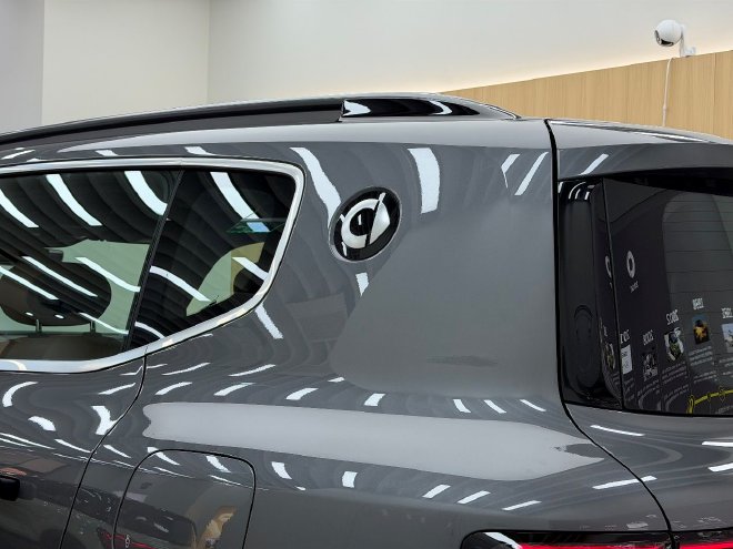 预售18.99万起的豪华插混大五座 探店全新smart#5 EHD