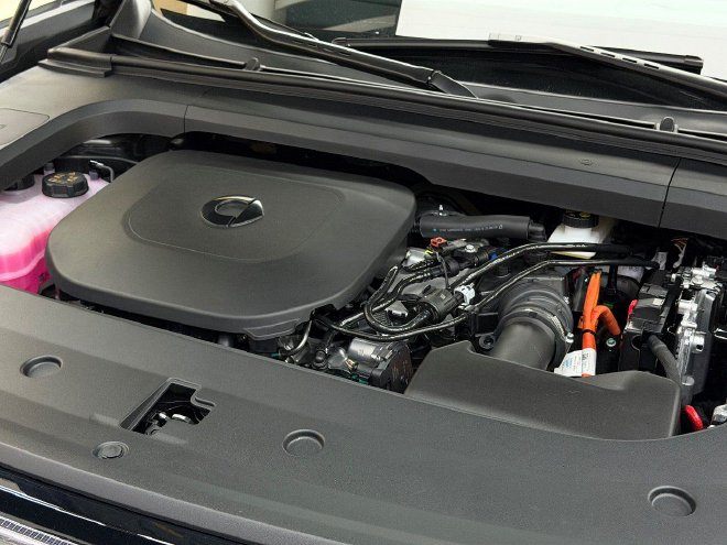 预售18.99万起的豪华插混大五座 探店全新smart#5 EHD