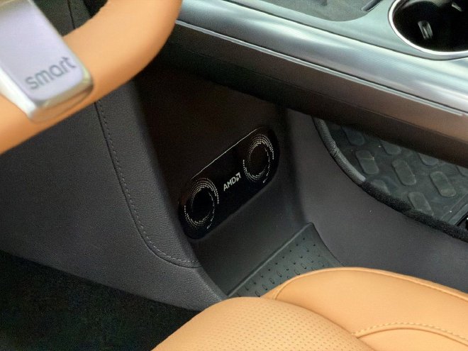 预售18.99万起的豪华插混大五座 探店全新smart#5 EHD