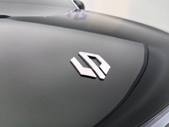 实拍零跑D19 重塑豪华新能源旗舰SUV新格局