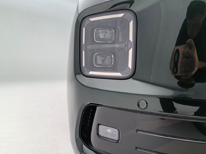 实拍零跑D19 重塑豪华新能源旗舰SUV新格局