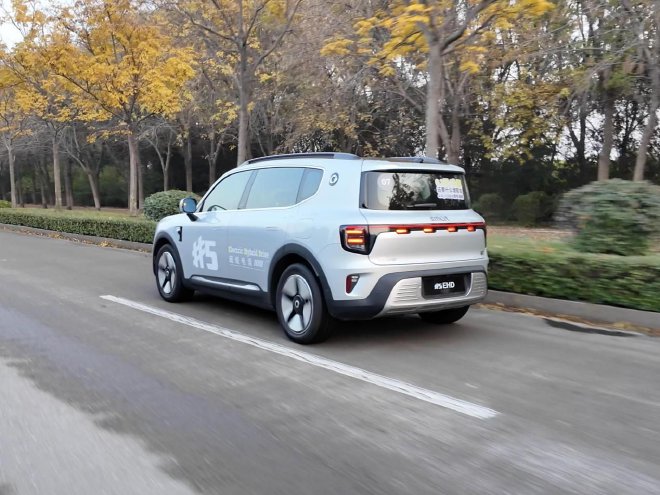 打破边界 试驾smart精灵#5 EHD