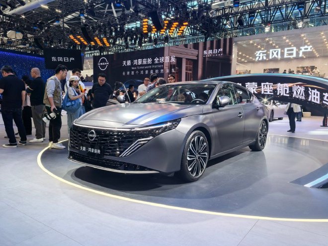 2025广州车展：天籁·鸿蒙座舱售价12.99万元起