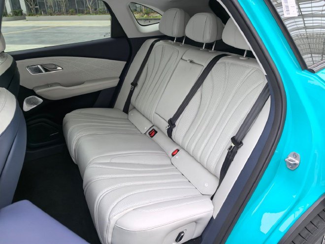 智驾辅助超级优秀 抢先试驾风云T9L四驱版