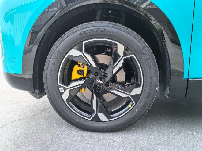 智驾辅助超级优秀 抢先试驾风云T9L四驱版