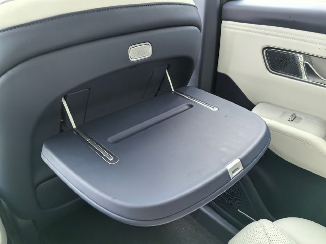 智驾辅助超级优秀 抢先试驾风云T9L四驱版