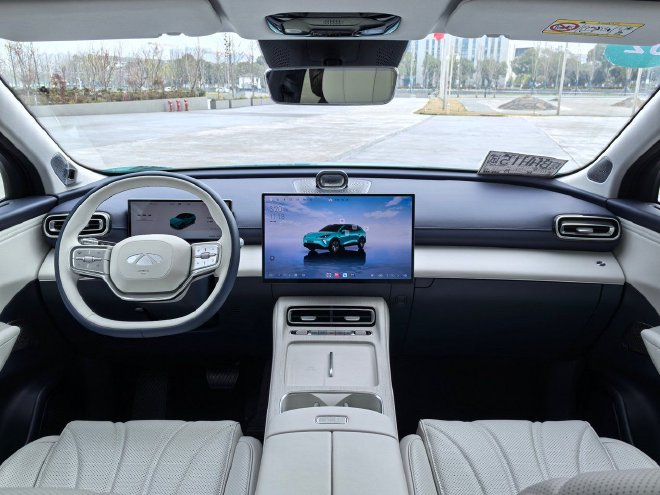 智驾辅助超级优秀 抢先试驾风云T9L四驱版