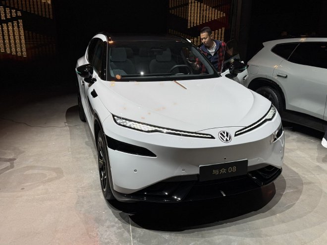 预售价格23.99-29.99万元 与众08开启预售