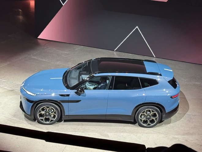 一汽-大众ID. AURA T6亮相 2026大众汽车品牌之夜