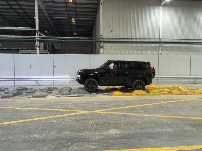 易四方性能再升级 场地试驾2026款仰望U8