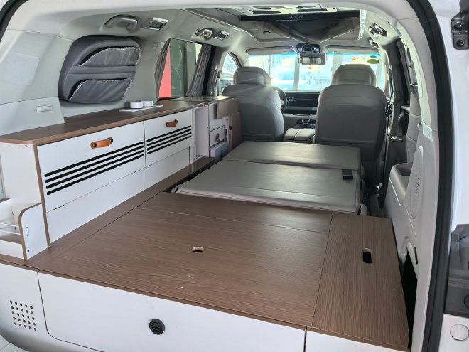 实拍星海V9露营版 一款原厂自带升降顶棚的MPV