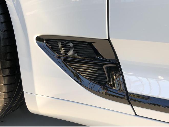 车影志:让人一眼便心动的绝色尤物