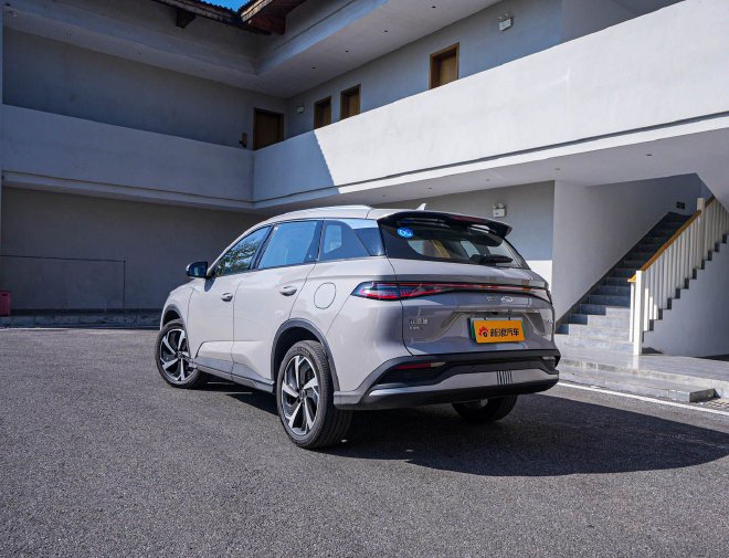 低能耗与高舒适度并存 试驾比亚迪海狮05DM-i