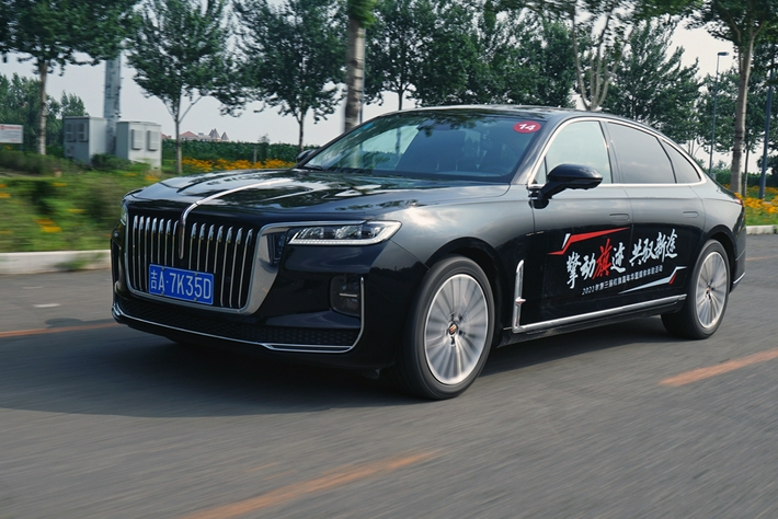 红旗H9：国产豪华轿车课代表
