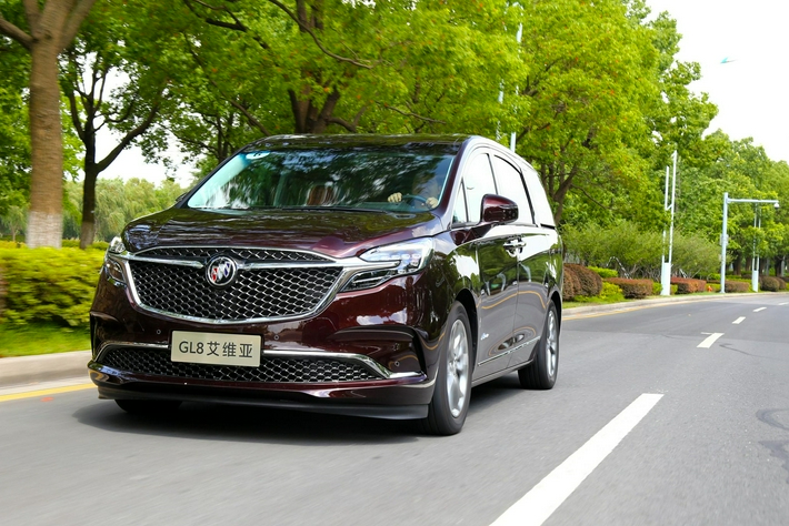 试驾2022款别克GL8艾维亚