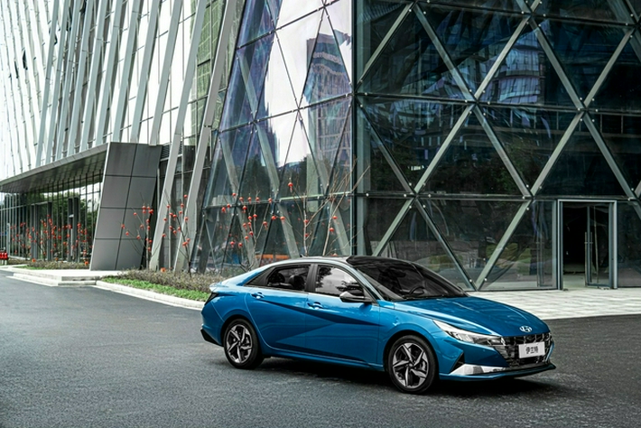 12万预算该选伊兰特还是轩逸