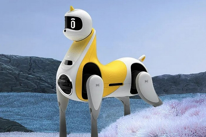 小鹏发布全球首款可骑乘智能机器马