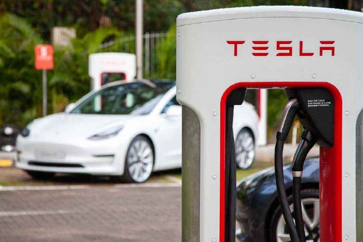 2021年特斯拉上海超级工厂交付超48万辆 占全球“半壁江山”