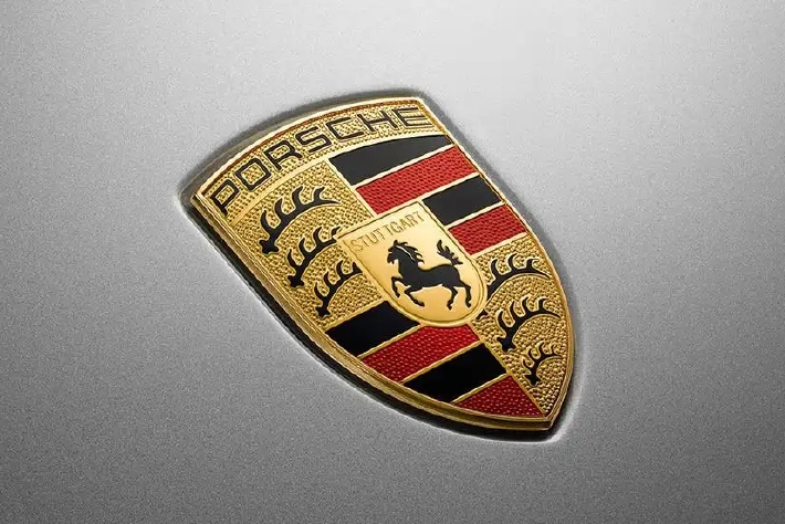 保时捷关于转向柱电动调节功能问题的最新解決方案