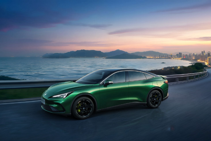 极狐全新阿尔法S5上市 补贴后售价9.98万元起