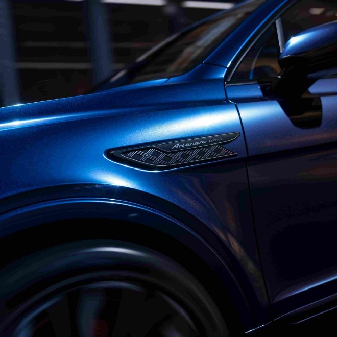 全新奢华力作 宾利发布新添越云境版