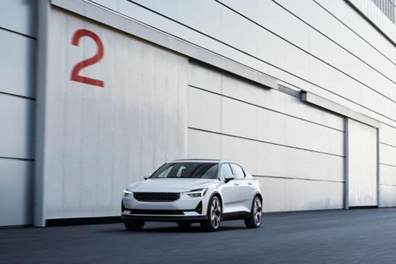 极星2首批交付，能否与特斯拉Model 3争雄？