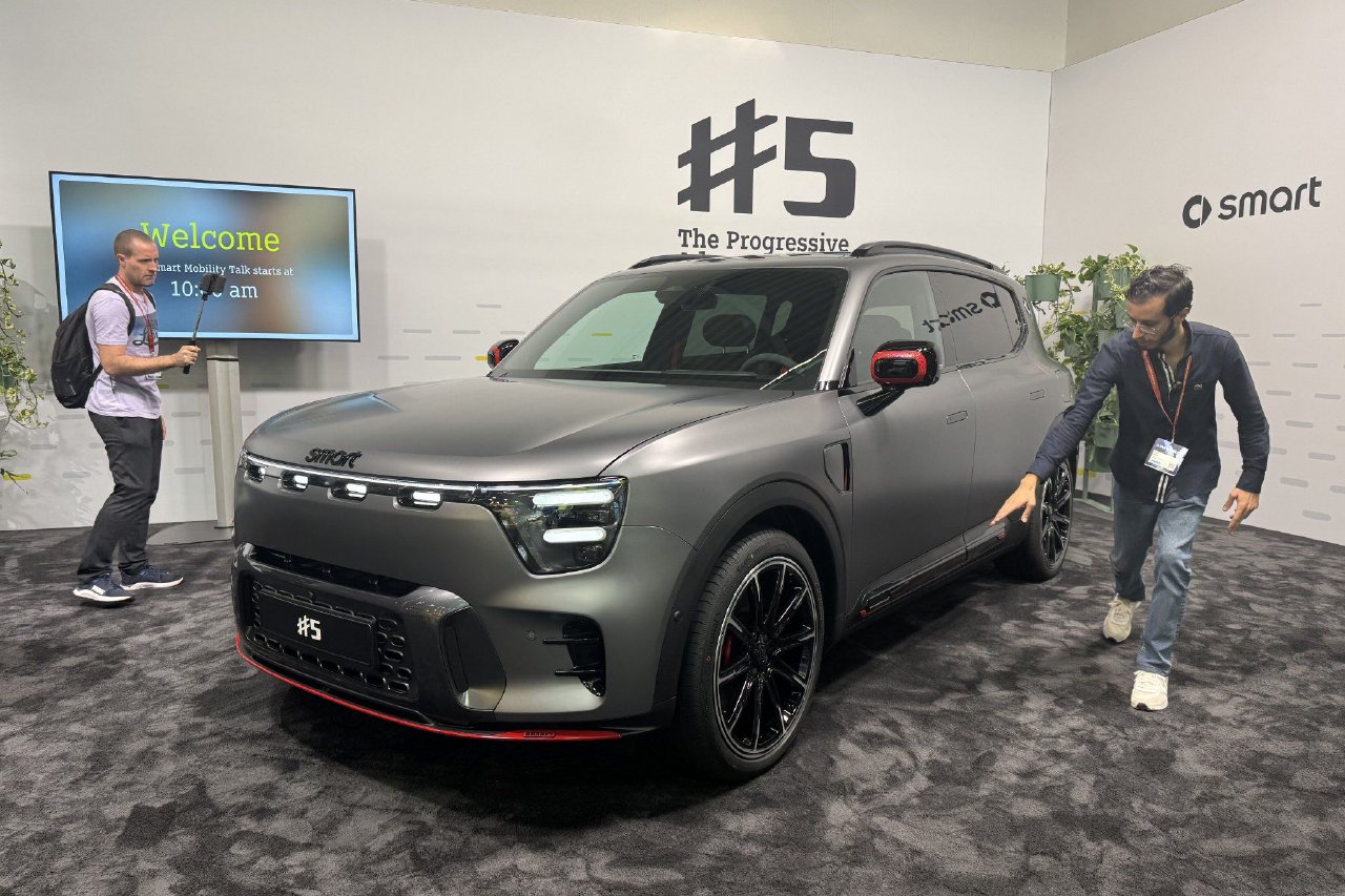 2025慕尼黑车展：smart #5 BRABUS亮相