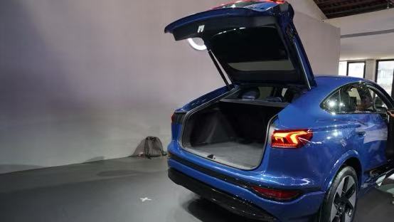 2024广州车展:奥迪Q6L e-tron与Q6L Sportback e-tron亮相