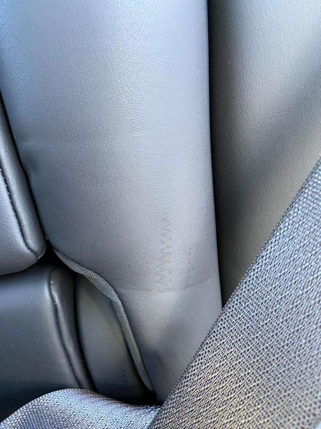 特斯拉交付Model Y新车质量问题严重 座椅甚至未固定