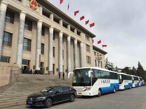 大V看两会|凌然:车企以消费者为中心谋求发展更重要