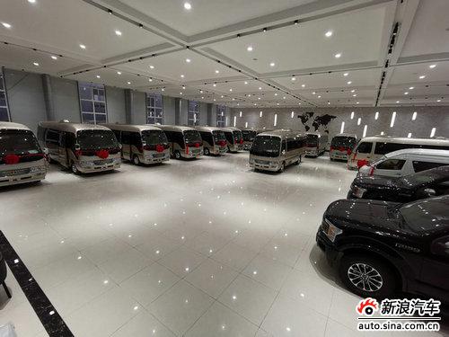 丰田考斯特/柯斯达作为大型商务车