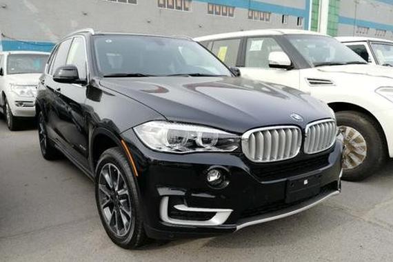 2017款宝马X5加版，颜值高、配置不错