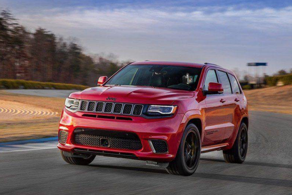 多少男人奋斗的目标 700马力3.7秒破百 应该是最快的SUV