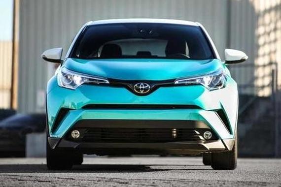 丰田最便宜的省油SUV来了, 10万出头还有四驱, 缤智劲客怎么办?