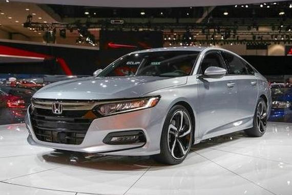 动力更猛油耗更低/换10AT 十代雅阁亮相