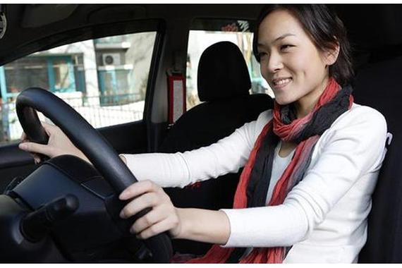 油耗很大太费钱？开车省油，这几个技巧最靠谱