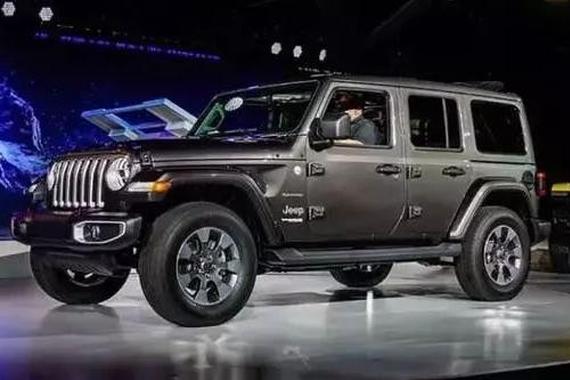 一向野性硬派JEEP牧马人也开始变舒适