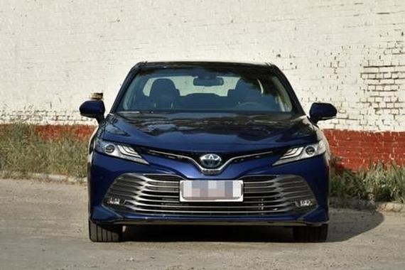 凯美瑞和锐志哪个适合女生开？