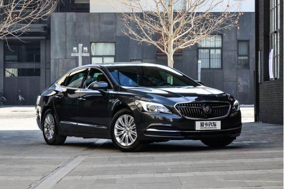 全新别克君威，颜值比CC还高，黑得漂亮，没想到油耗这么低！