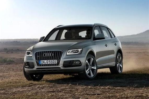 路虎极光对比奥迪Q5，那个更好？