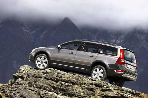 预算12万以内，家庭用车选MPV？SUV？轿车？