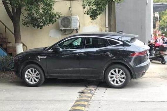 捷豹全新SUV来了，售价或不到30万，BBA们害怕吗？