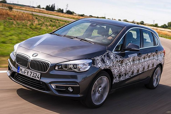 宝马计划2019年销售50万辆纯电动车和混合动力车