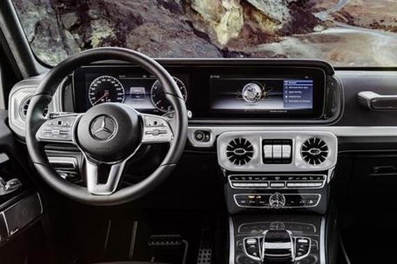 奔驰官宣全新G级内饰，丈母娘看了连说好