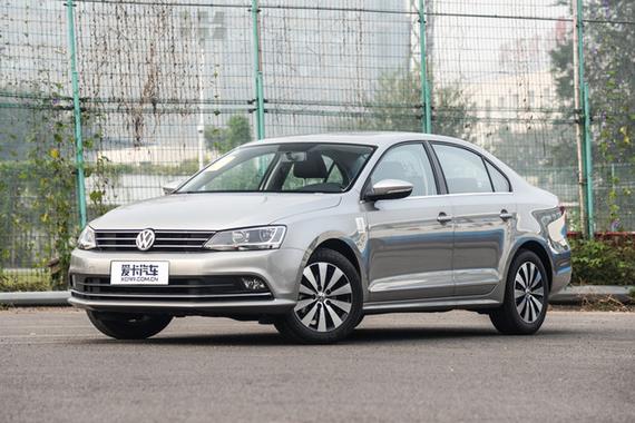 卡导一帮一 新三口之家该选速腾or威朗