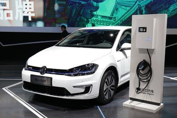 大众推出纯电动车，外观运动内饰高性价比，你猜到是哪款车了吗