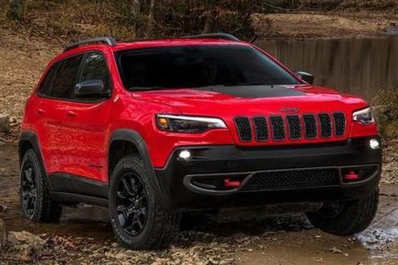 Jeep自由光2018款将改掉“鲶鱼”式前脸，搭载全新2.0T发动机