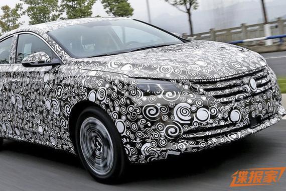 曝长安全新逸动XT官方谍照 将年内上市