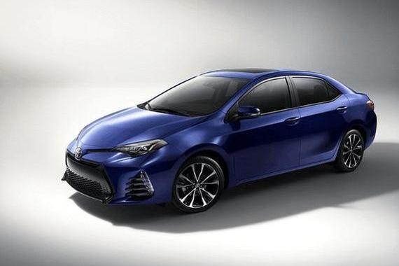 十二代卡罗拉现身，号称小号凯美瑞，内饰运动感十足