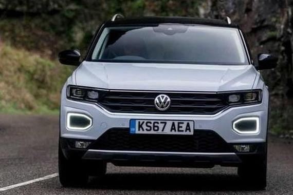 大众TROC新车国外试驾，这次大众绝不是“套娃脸”